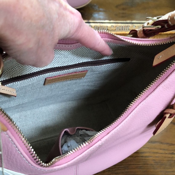 NEW Dooney and Bourke Medium Hobo Purse. Color:Pink. - Picture 7 of 16